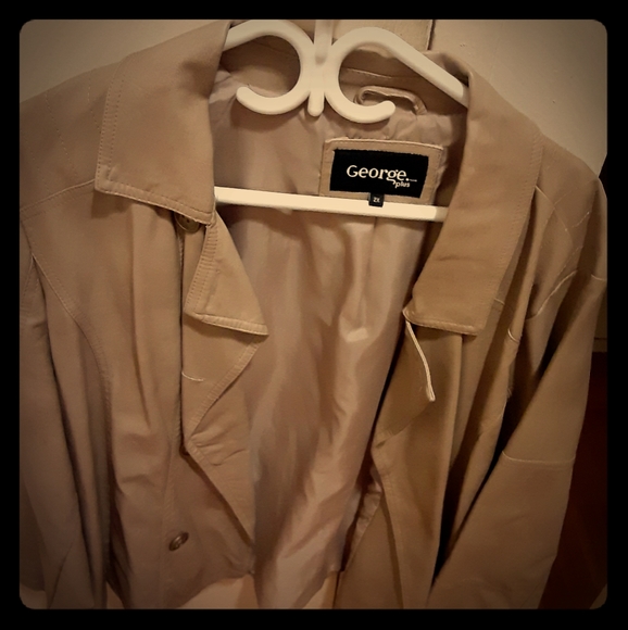 Women's jacket - Picture 1 of 2